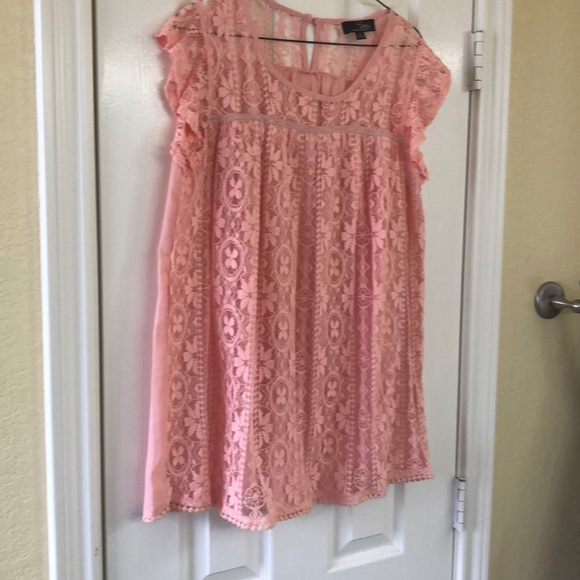 Fantastic design - peach lace top - Picture 4 of 4